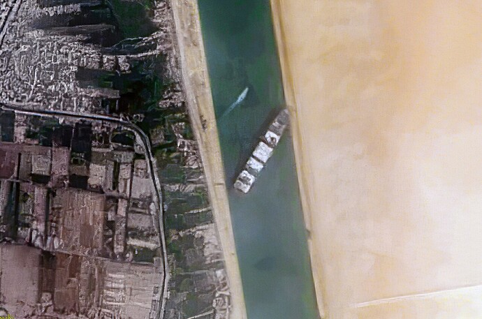Ảnh vệ tinh chụp tàu container Ever Given mắc cạn chắn ngang Kênh đào Suez, ngày 24 tháng 3 năm 2021.