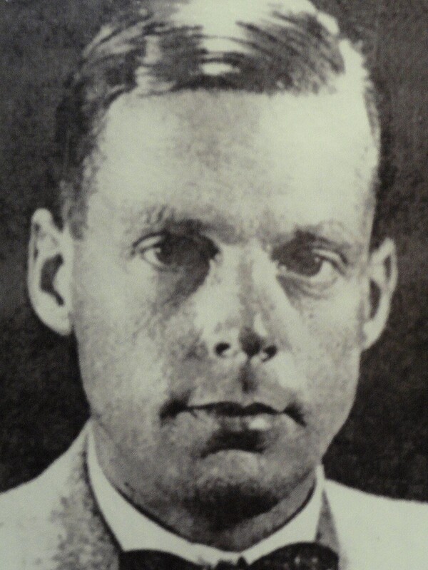 Jan Zwartendijk trong ảnh chân dung đen trắng năm 1941.